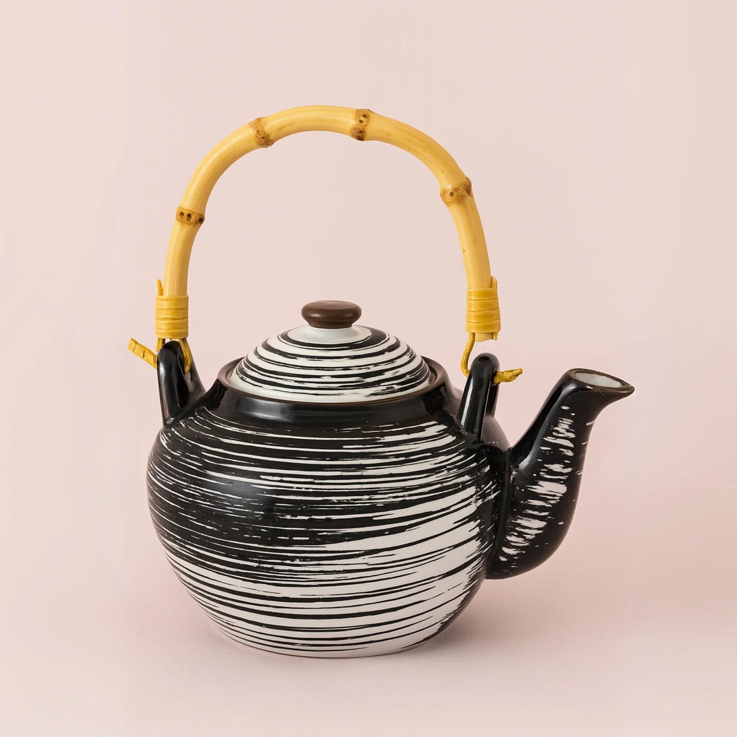Théière en céramique noire et blanche – Anse bambou